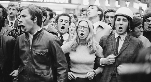 הפגנות סטודנטים בפריז, 1968 // צילום: Reg Lancaster, Daily Express, Hulton Archive, Getty Images IL