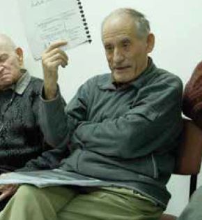 פיטר גרינפלד, בן 74, ניצול השואה הצעיר בעולם // צילום: ניר כפרי, הארץ