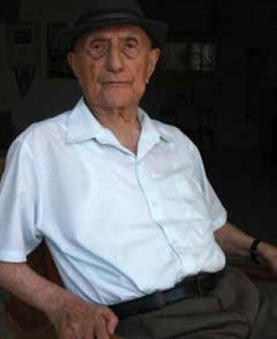 ישראל קרישטל, בן 111, ניצול השואה המבוגר בעולם. // צילום: ירון קמינסקי, 'הארץ'