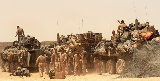 הפלישה אמריקאית לאפגניסטן צילום Massoud Hossaini, AFP, Getty Images